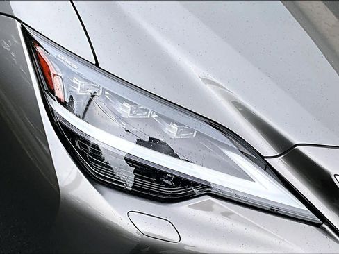 Used 2022 Lexus LS 500 AWD w/ Accessory Package (Z2) image 28