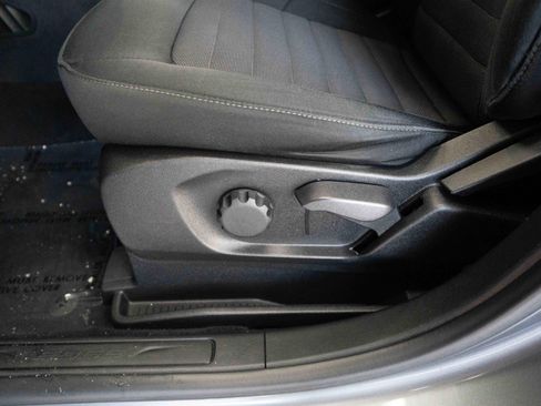 Used 2023 Ford Edge SE w/ Black Appearance Package image 12