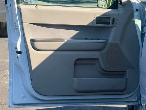 Used 2012 Ford Escape XLT image 10