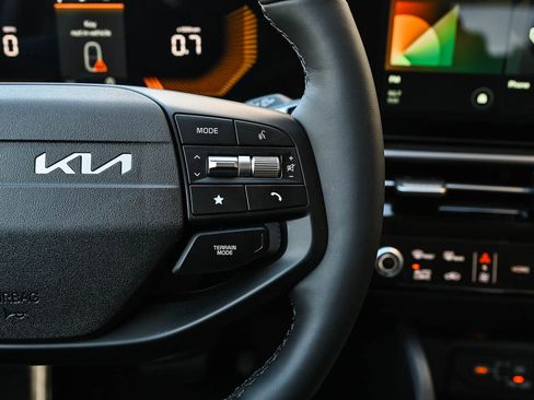 New 2026 Kia Sportage EX w/ EX Panorama Roof Package image 22