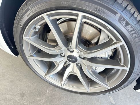 Used 2025 Genesis G70 2.5T image 30