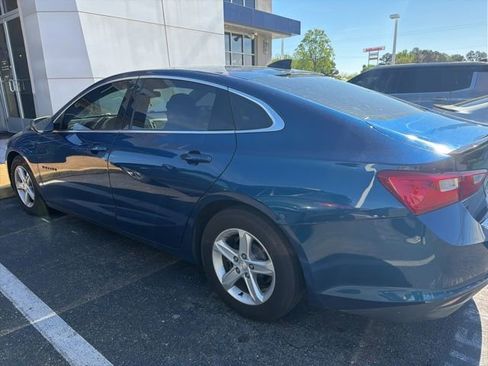 Used 2019 Chevrolet Malibu LS image 4