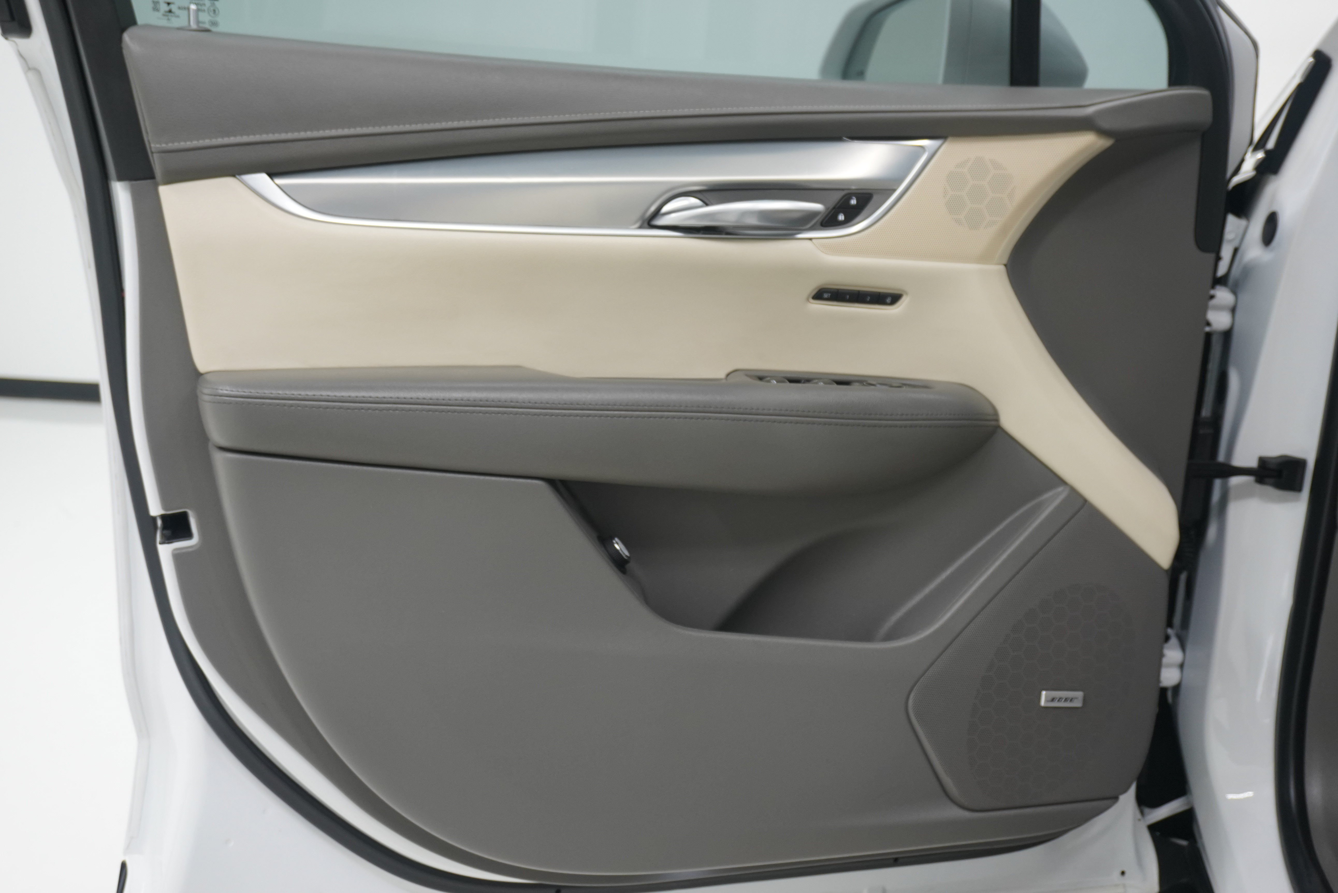 Used 2019 Cadillac XT5 Luxury FWD image 10