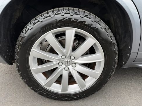 Used 2017 Volvo XC90 T6 Momentum AWD/4WD image 25