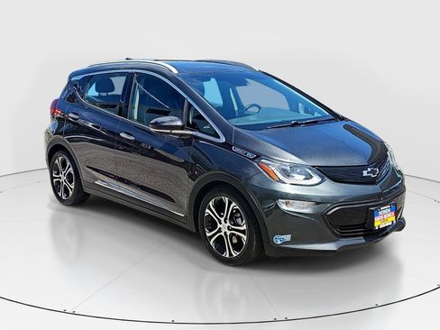 Used 2020 Chevrolet Bolt Premier w/ Infotainment Package FWD image 3