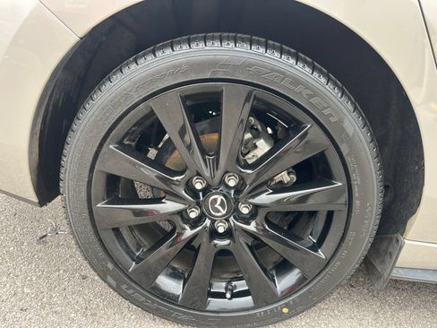 Certified 2025 MAZDA MAZDA3 s FWD image 11