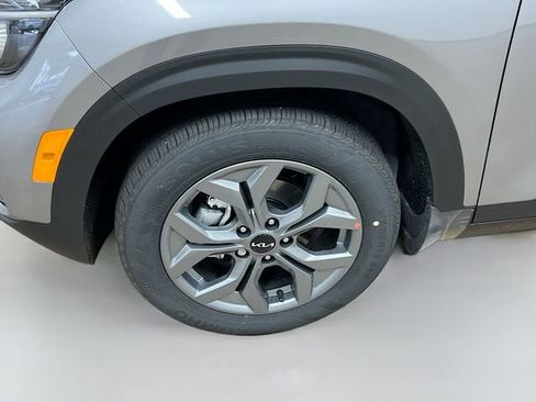 New 2026 Kia Seltos LX image 28
