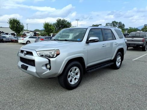 Used 2016 Toyota 4Runner SR5 Premium AWD/4WD image 9