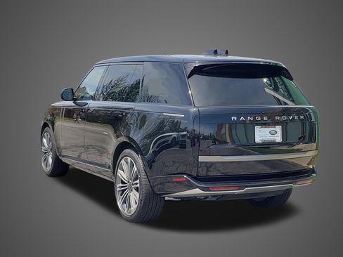 New 2026 Land Rover Range Rover Long Wheelbase SE AWD/4WD image 6