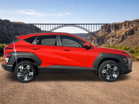 Certified 2025 Hyundai Kona SEL image 2