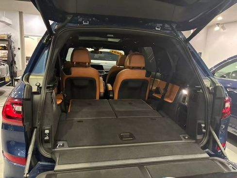 Used 2021 BMW X7 xDrive40i w/ M Sport Package image 20