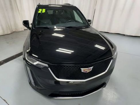 Used 2023 Cadillac XT6 Sport AWD/4WD image 3