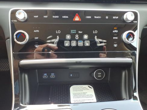 New 2027 Genesis GV80 2.5T AWD/4WD image 20