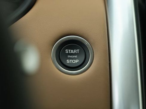 New 2026 Land Rover Discovery Limited Edition AWD/4WD image 56