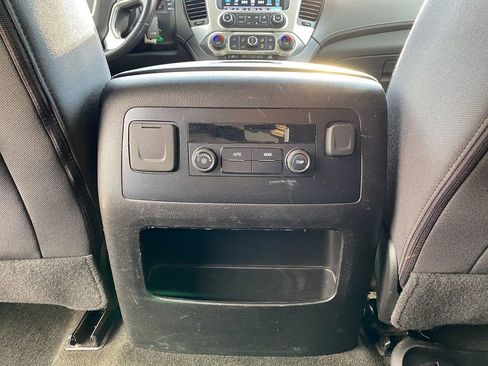 Used 2018 GMC Yukon SLE image 25