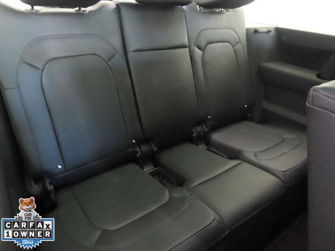 Used 2024 Land Rover Defender 130 X-Dynamic SE image 26