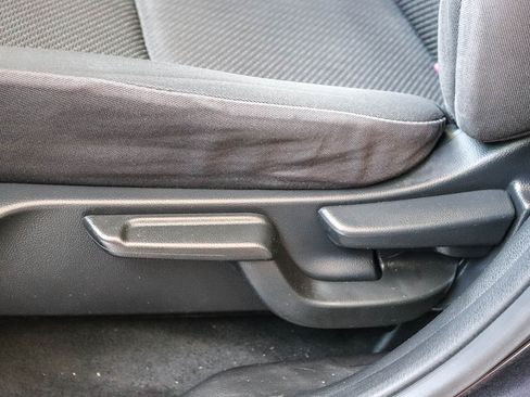 Used 2017 Honda HR-V LX image 25