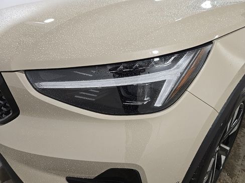 New 2026 Volvo XC40 B5 Ultra w/ Climate Package image 10