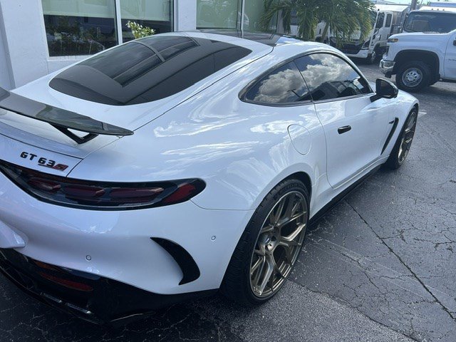 Used 2025 Mercedes-Benz AMG GT 63 image 11