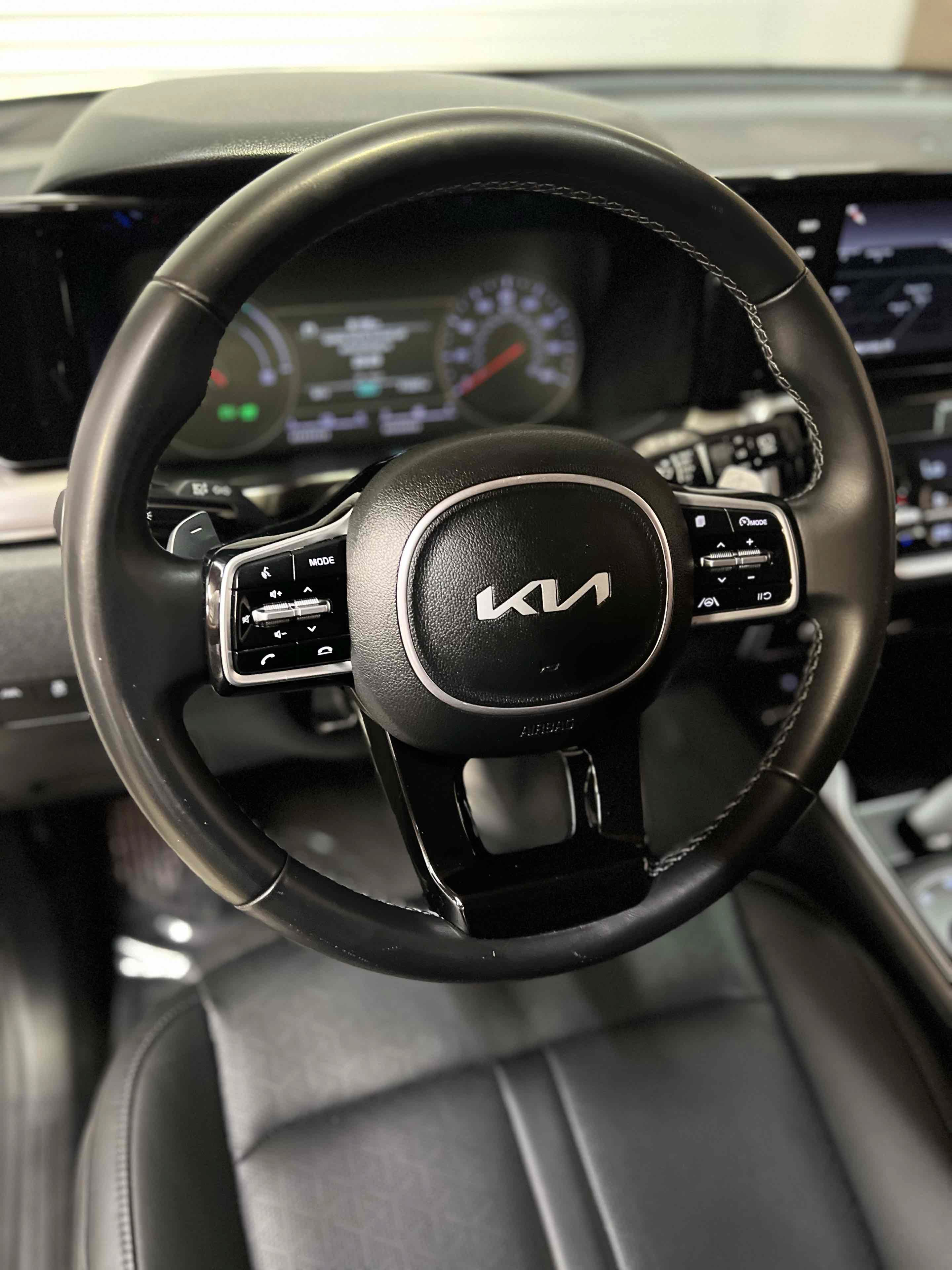 Used 2022 Kia Sorento S FWD image 36