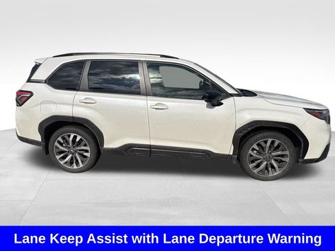 Used 2025 Subaru Forester Touring image 7