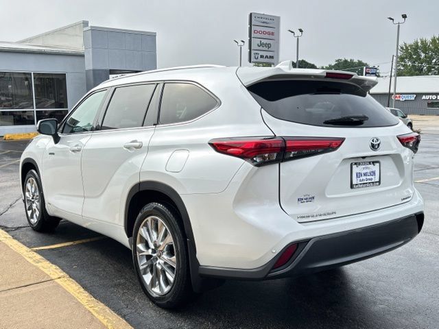 Used 2021 Toyota Highlander Limited AWD/4WD image 7