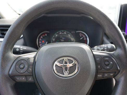 Used 2023 Toyota RAV4 XLE image 22