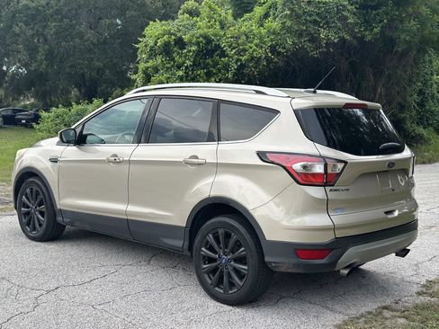 Used 2017 Ford Escape Titanium FWD image 13