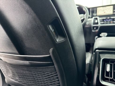 Used 2023 Kia Sorento SX image 36