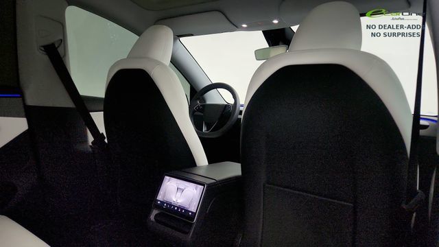 Used 2026 Tesla Model Y AWD image 39