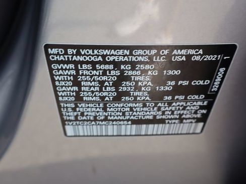 Used 2021 Volkswagen Atlas Cross Sport SEL Premium AWD/4WD image 44