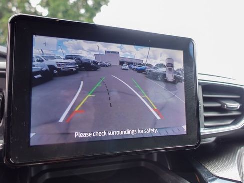 Used 2024 Ford Explorer ST-Line w/ Class IV Trailer Tow Package AWD/4WD image 17