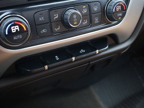 Used 2016 GMC Sierra 1500 SLE w/ SLE Value Package image 16