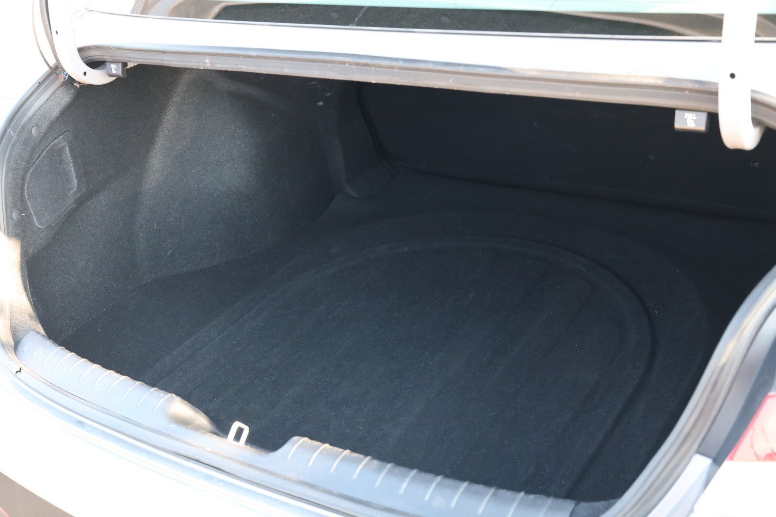 Used 2024 Hyundai Elantra SEL FWD image 32