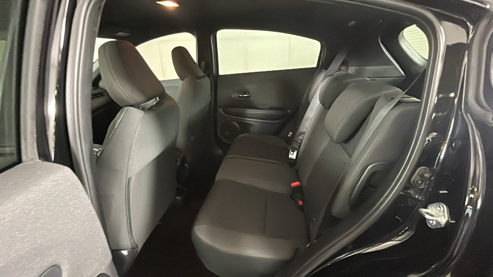 Used 2021 Honda HR-V Sport image 30