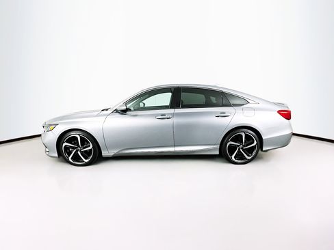 Used 2018 Honda Accord Sport image 4