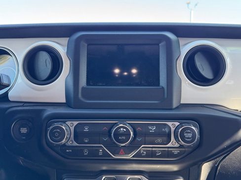 Used 2021 Jeep Wrangler Unlimited Sport image 15