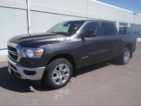 Used 2023 RAM 1500 Big Horn AWD/4WD image 2