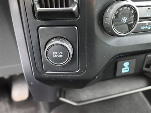 Used 2023 Ford F150 XLT image 6