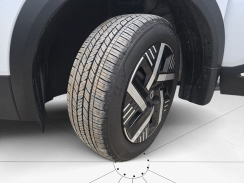 Used 2026 Nissan Kicks SV FWD image 35