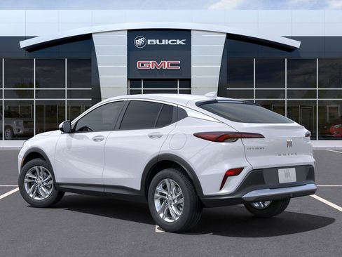 New 2025 Buick Envista Preferred image 3