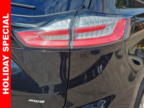 Used 2023 Ford Edge Titanium image 40