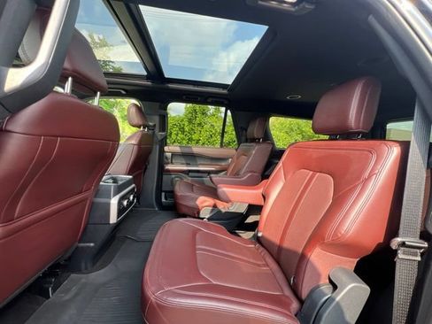 Used 2023 Ford Expedition Max Limited AWD/4WD image 19