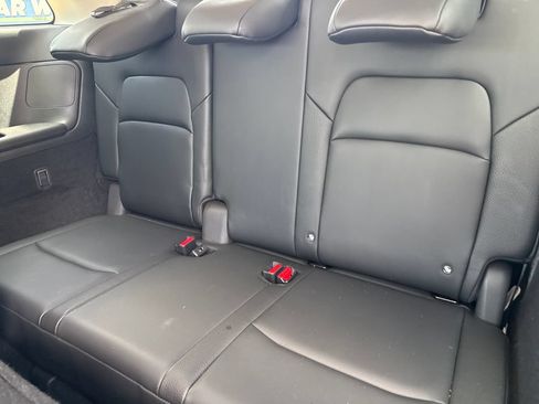 Used 2022 Nissan Pathfinder SL AWD/4WD image 27
