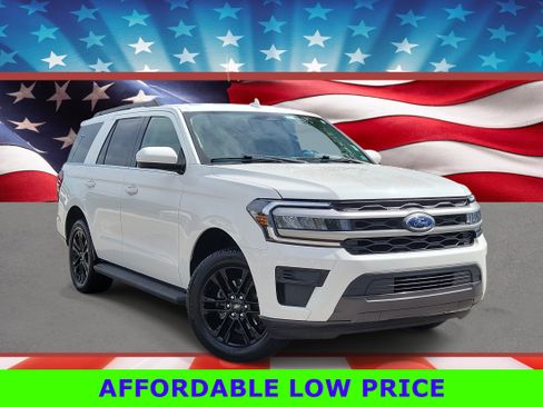 Used 2024 Ford Expedition XLT RWD image 1