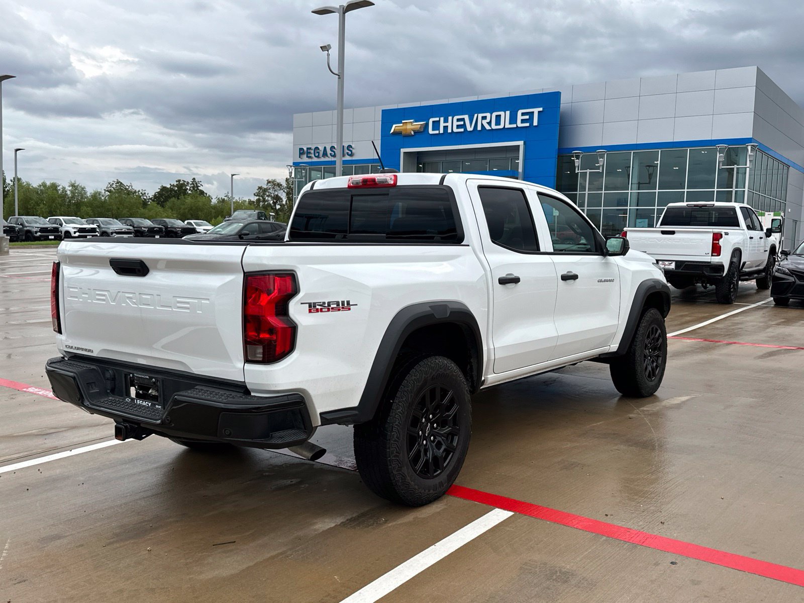 Certified 2024 Chevrolet Colorado Trail Boss w/ Technology Package AWD/4WD image 6