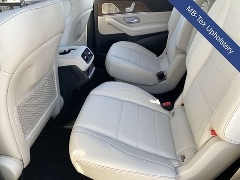 Used 2025 Mercedes-Benz GLS 450 4MATIC image 21