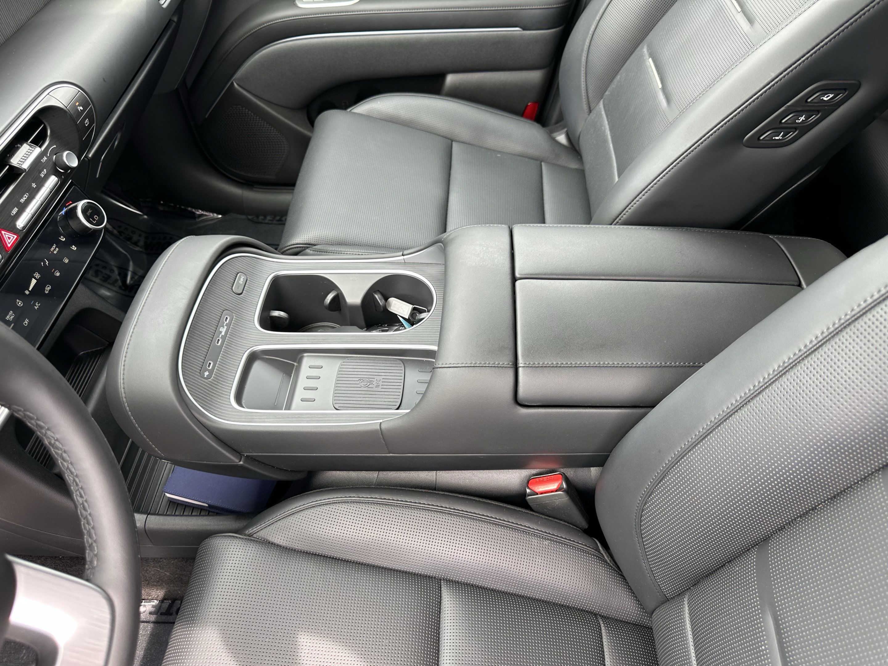 Used 2026 Hyundai Palisade Calligraphy FWD image 22