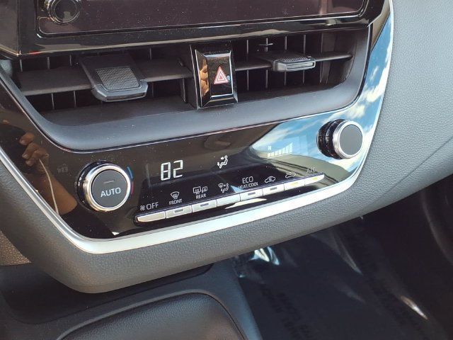 Used 2026 Toyota Corolla LE FWD image 24