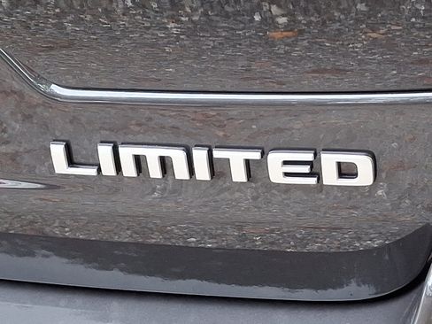 New 2025 Jeep Grand Cherokee Limited image 17